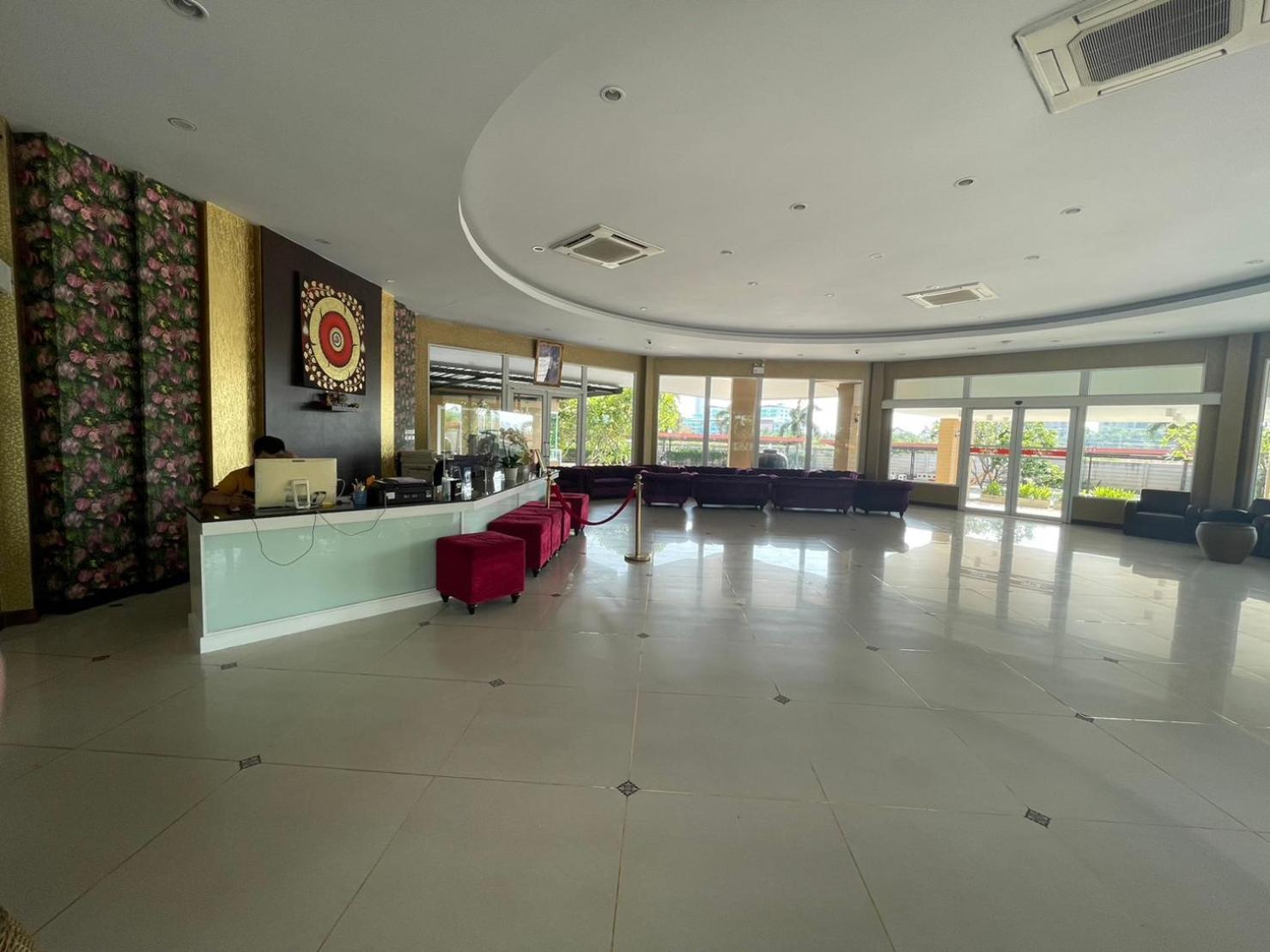 H2Do Hotel Ban Khlong Sanam Phli Esterno foto