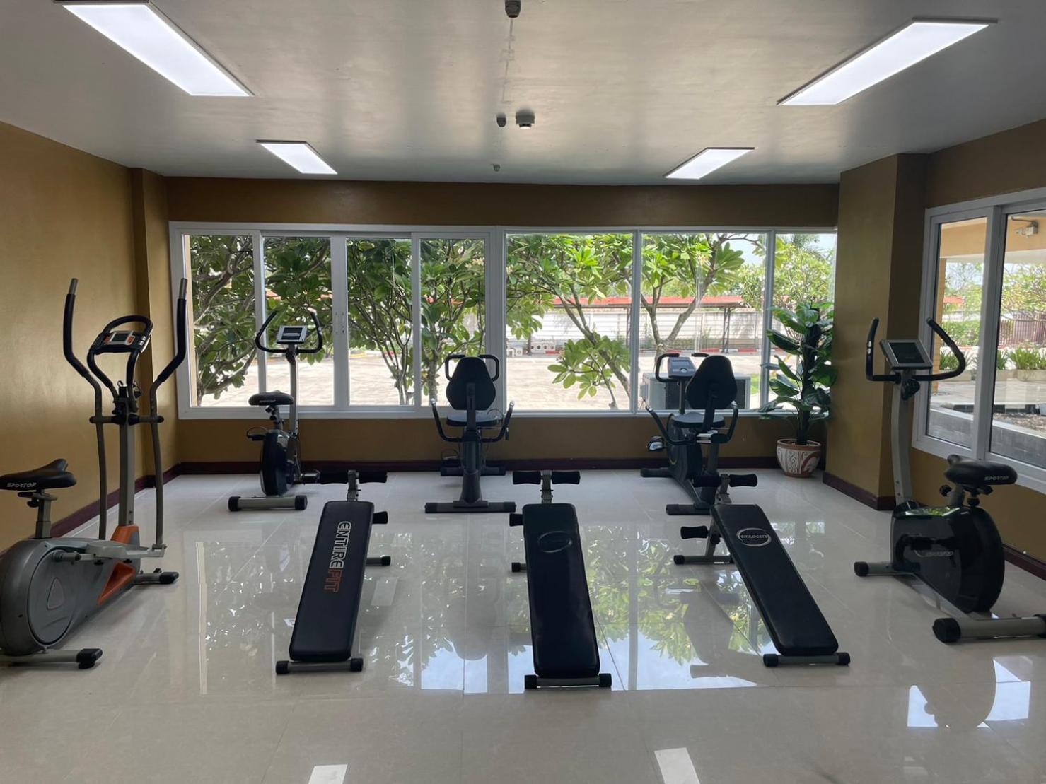 H2Do Hotel Ban Khlong Sanam Phli Esterno foto