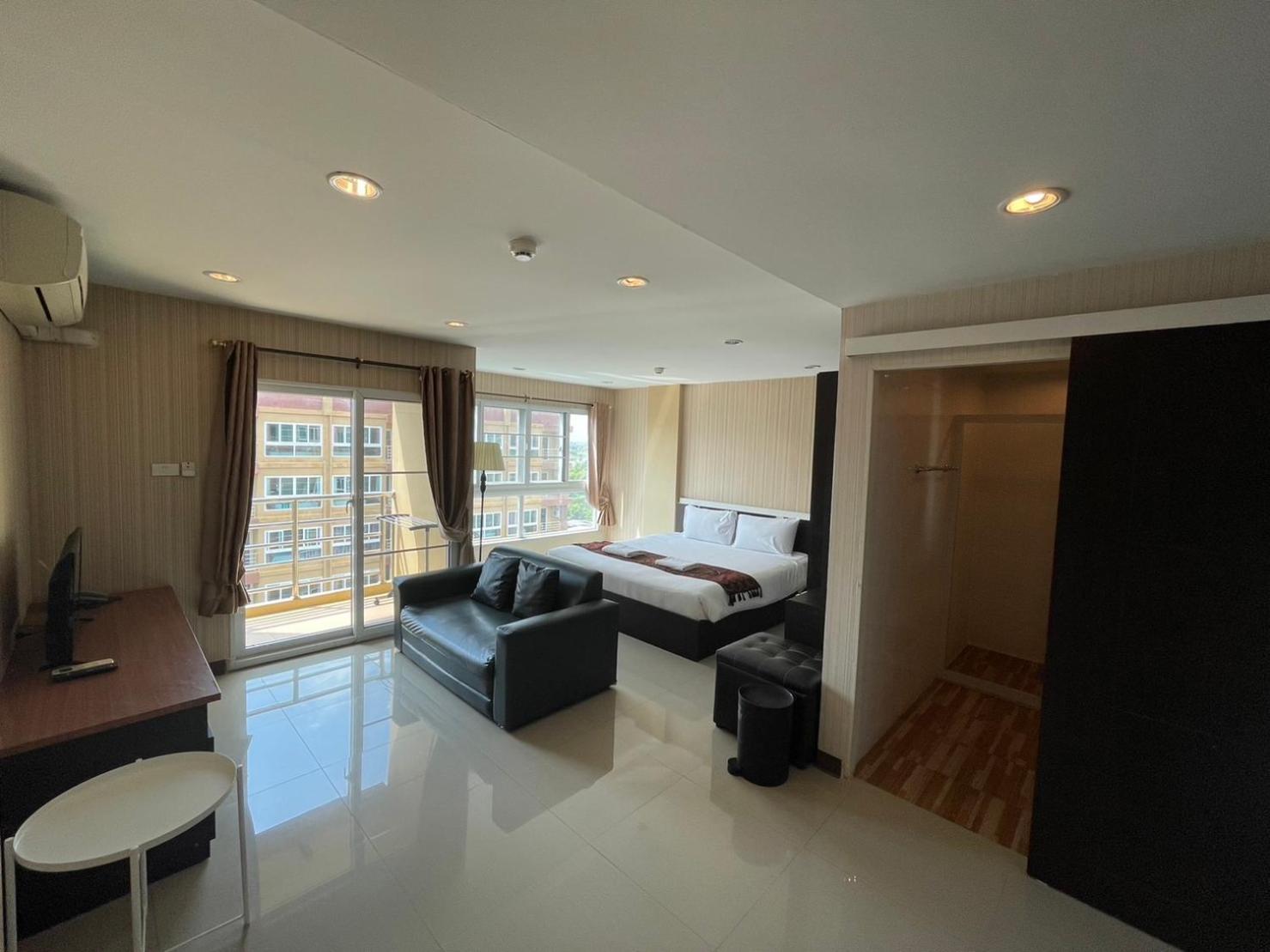H2Do Hotel Ban Khlong Sanam Phli Esterno foto
